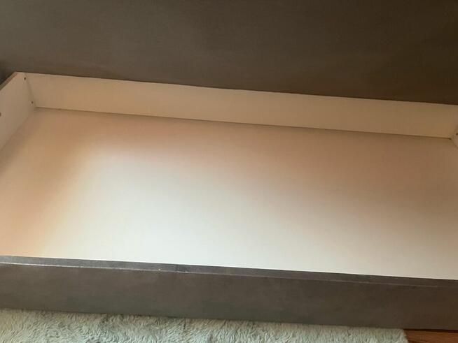 Sprzedam łóżko młodzieżowe stan idealny na gwarancji