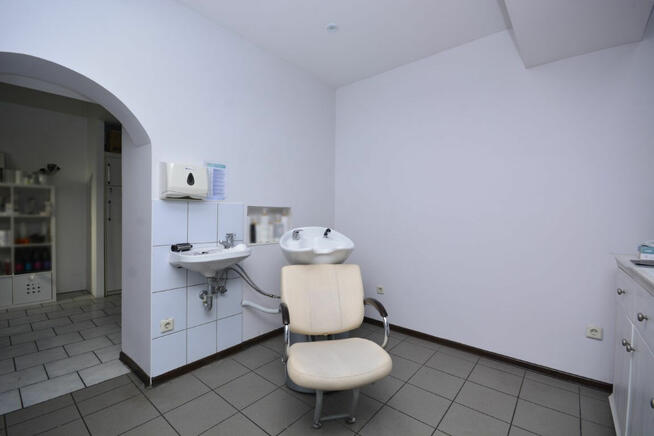 Sprzedam lokal pod handel usługi Wolsztyn ul. Kusocińskiego