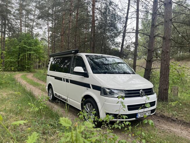 Volkswagen Multivan T5.