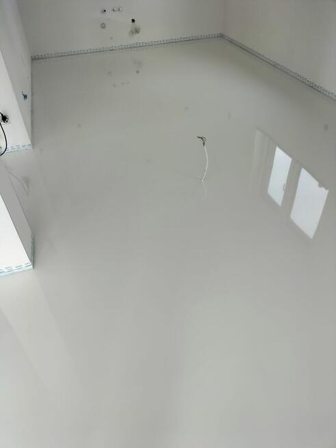 Profesjonalna ekipa remontowa – Gard House