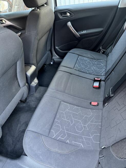 Peugeot 2008 1.2 benzyna 2014 r niski przebieg