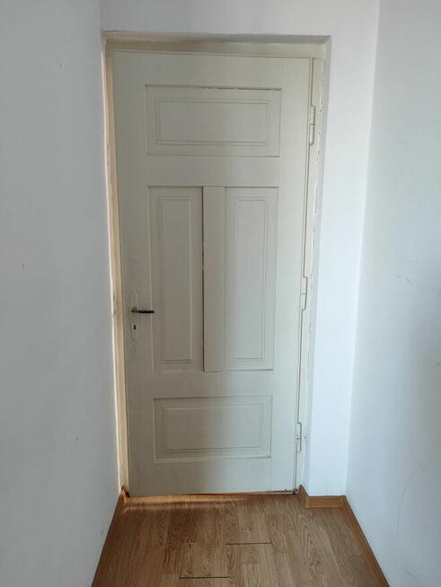 Stare drzwi z lat 50 tych, w bardzo dobrym stanie.