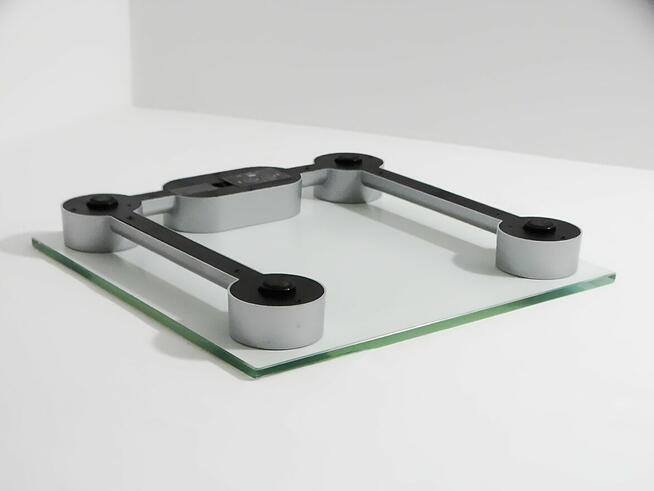 Korona szklana waga osobowa solidna i stabilna konstrukcja c