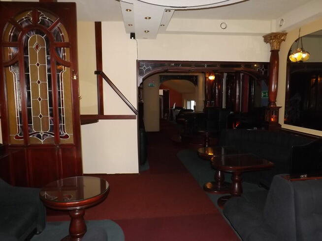 Sosnowiec, atrakcyjny lokal dwupoziomowy na wynajem