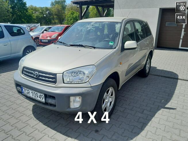 Toyota RAV-4 2.0i 4X4 klima alufelgi 5 drzwi stan BDB