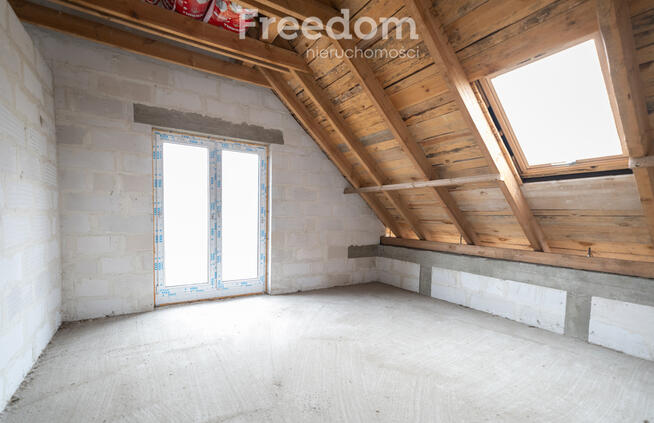 Dom w stanie surowym zamkniętym, Księży Dwór