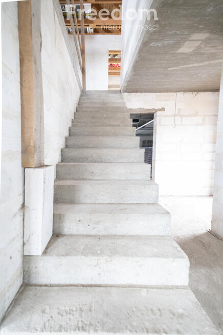 Dom w stanie surowym zamkniętym, Księży Dwór