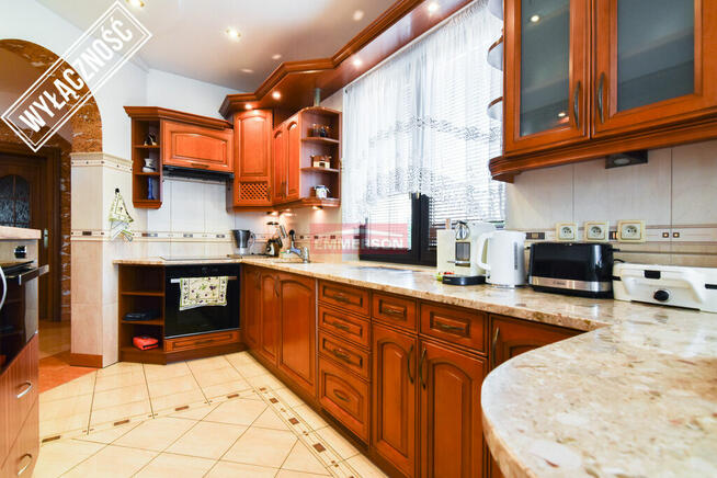 7 pokoi 5 sypialni sauna jacuzzi 15 min od Tarnowa