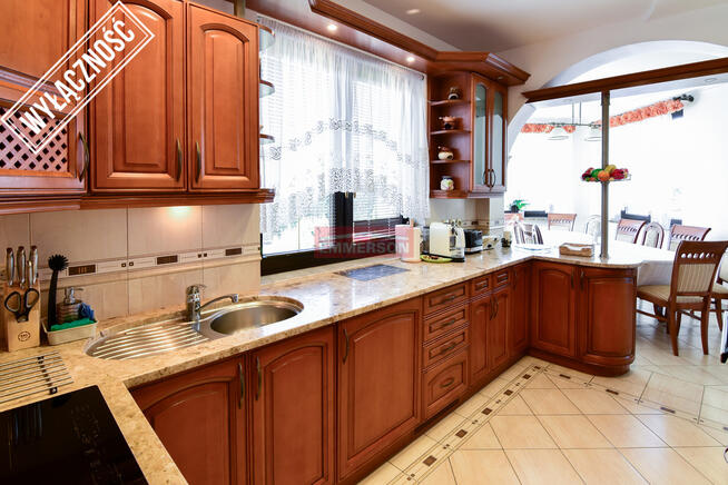 7 pokoi 5 sypialni sauna jacuzzi 15 min od Tarnowa