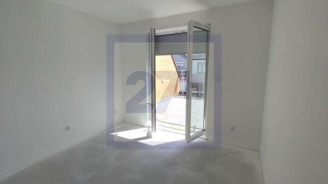 ▶5 Pokoi ✔Światłowód ✔Garaż ✔Taras ✔Gładzie ✔Alarm