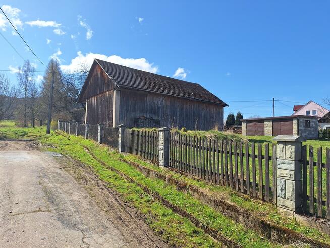 Dom w pobliżu Jeziora Mucharskiego
