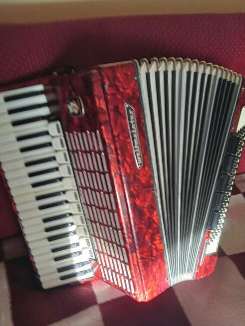 Sprzedam akordeon używany