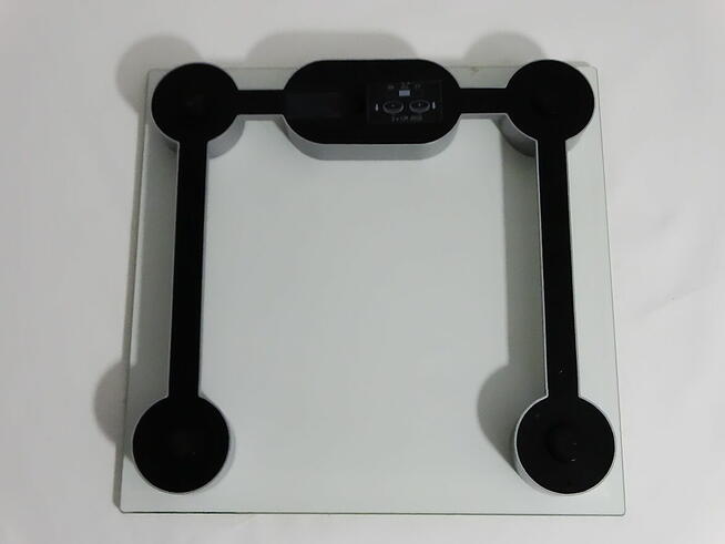 Korona szklana waga osobowa solidna i stabilna konstrukcja c