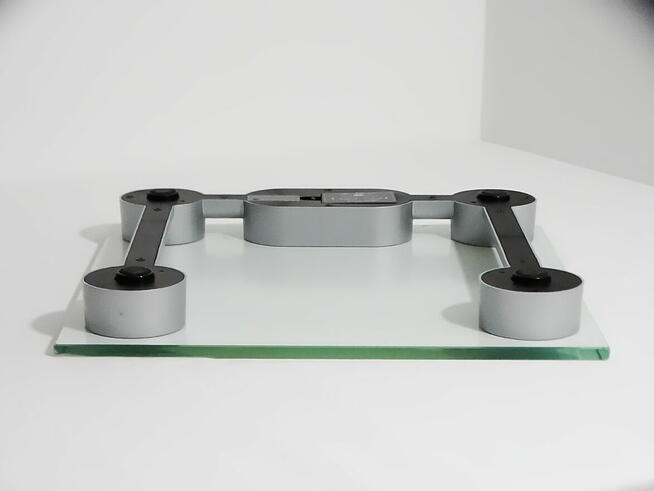 Korona szklana waga osobowa solidna i stabilna konstrukcja c