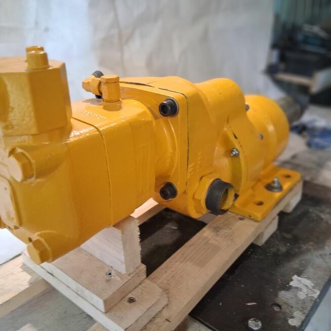 Głowica obrotowa do wiertnicy