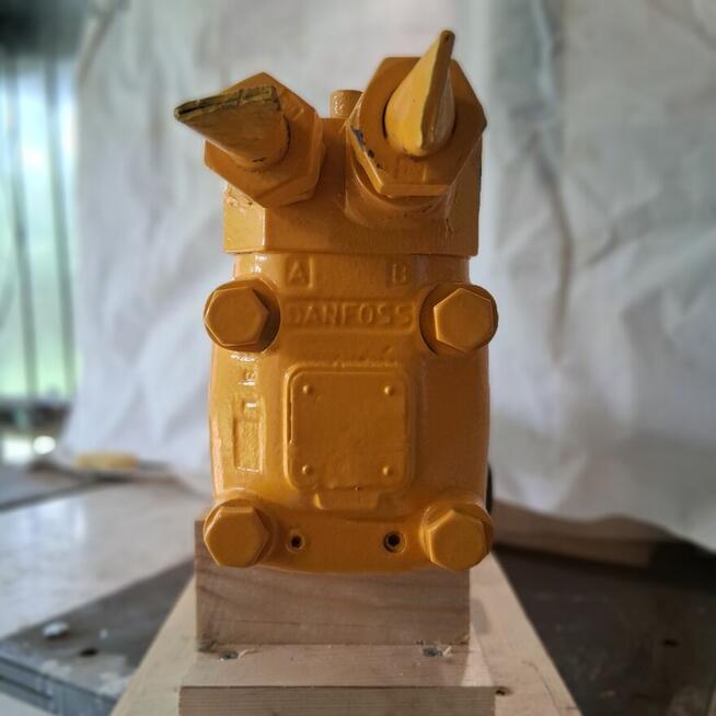 Głowica obrotowa do wiertnicy