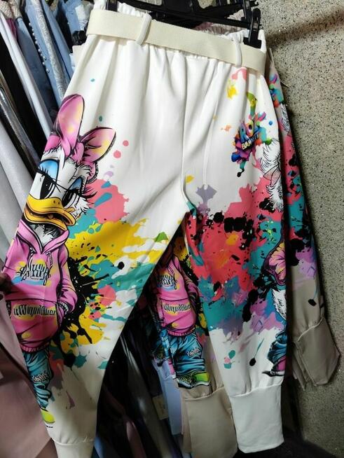 Nowość! Spodnie Daisy graffiti