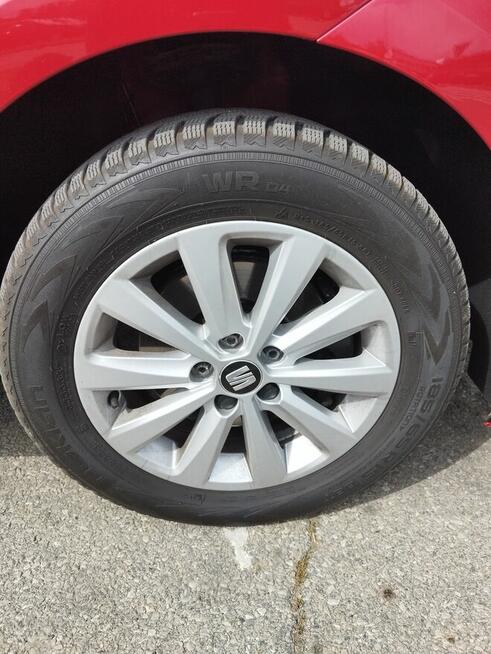 Sprzedam opony zimowe Nokian WR D4 185/65R15 88 T