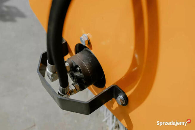 Łyżko zamiatarka TWISTER 1,80-2,40 mocowanie do ładowarki