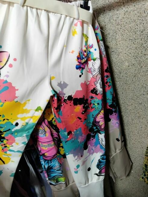 Nowość! Spodnie Daisy graffiti