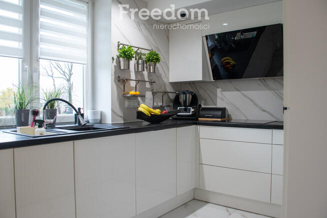 Dom Łaziska z potencjałem / ogród /