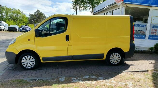 Opel Vivaro 2,0 DCI 90KM Sproadzony z Holandii I wlasciciel Bezwypadkowy !!
