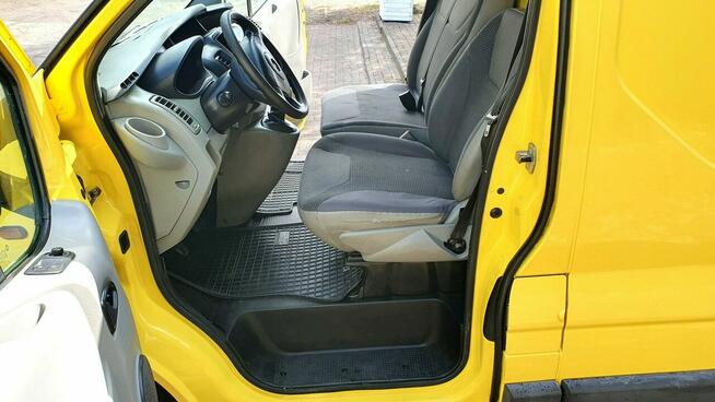 Opel Vivaro 2,0 DCI 90KM Sproadzony z Holandii I wlasciciel Bezwypadkowy !!