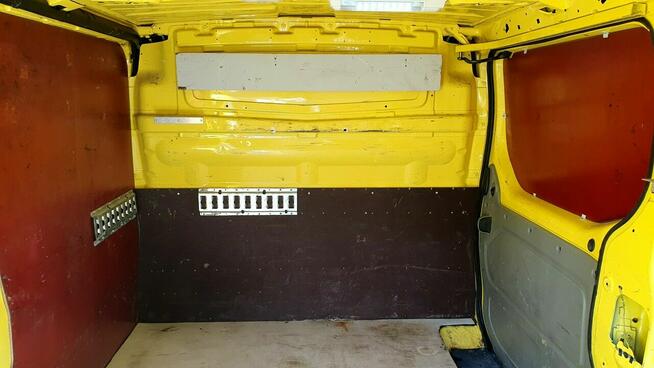 Opel Vivaro 2,0 DCI 90KM Sproadzony z Holandii I wlasciciel Bezwypadkowy !!