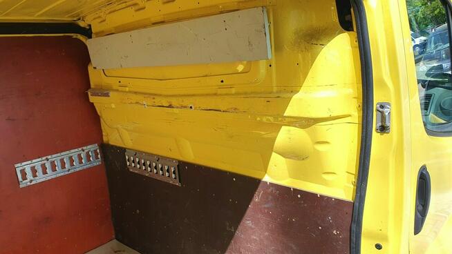 Opel Vivaro 2,0 DCI 90KM Sproadzony z Holandii I wlasciciel Bezwypadkowy !!