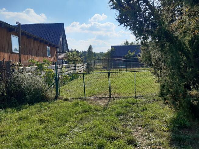 DOM ZE STAJNIĄ, NA DUŻEJ DZIAŁCE ZAGRODOWEJ