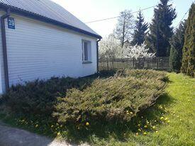 DOM ZE STAJNIĄ, NA DUŻEJ DZIAŁCE ZAGRODOWEJ