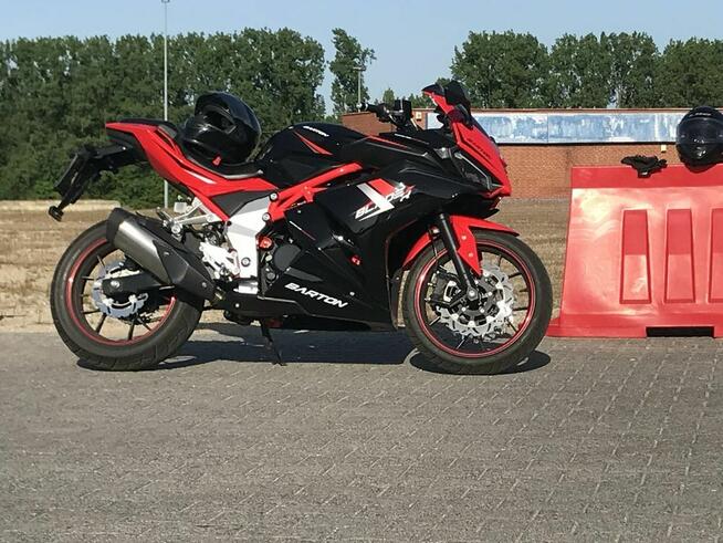 Barton Blade r 125