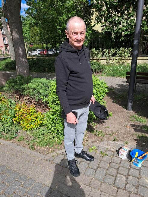 Pan szuka Panią.
