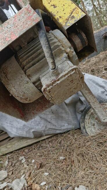 Sprzedam sprawną betoniarkę.