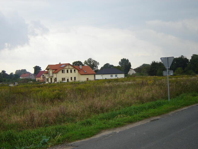 Ozorowice sprzedam atrakcyjną działkę budowlaną