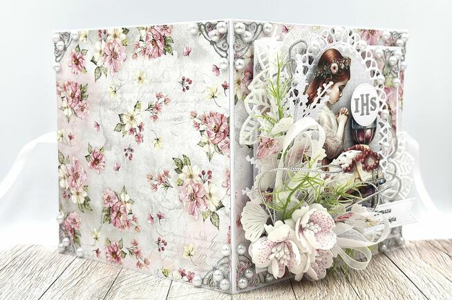 Pamiątka Pierwszej Komunii Świętej. Kartka 3D w torebce.