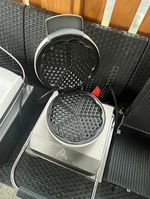 Agd przemysłowy różne rodzaje opiekacz czekoladziarka grill