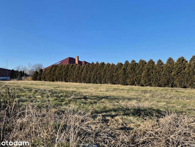 Pięknie położona działka - duże możliwości