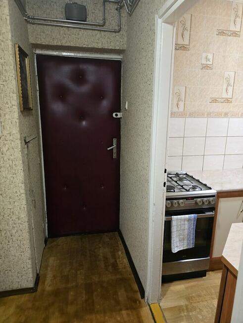 2 pokoje z balkonem w bloku w Grodźcu