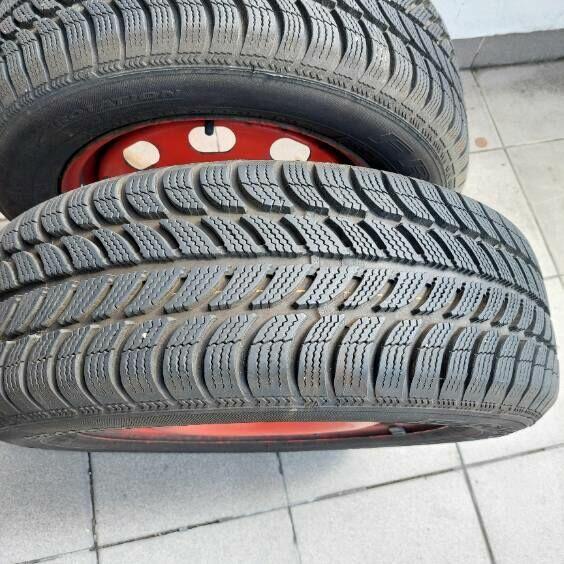 Koła 15 cali stalowe na zimowych oponach 195/65