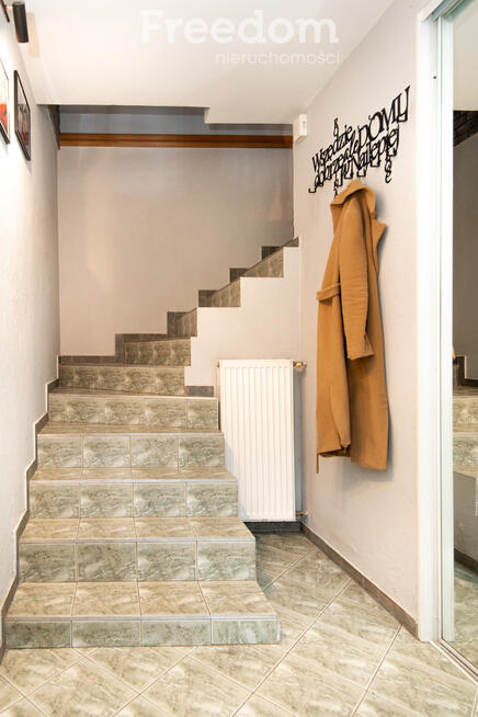 Dom gotowy do zamieszkania – spokojna lokalizacja