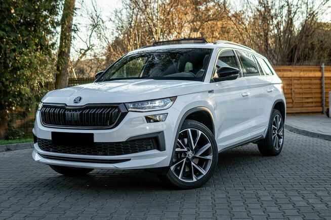 Škoda Kodiaq VAT 23% / panorama / Webasto / hak / 7 miejsc
