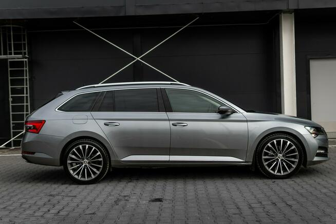 Škoda Superb DCC / VAT 23% / Canton / Asystenci / Hak / Webasto
