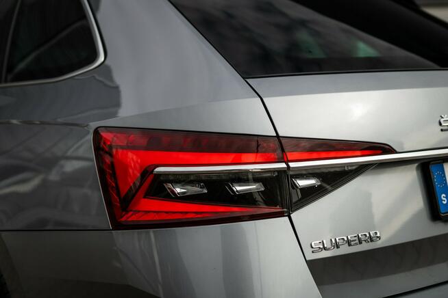 Škoda Superb DCC / VAT 23% / Canton / Asystenci / Hak / Webasto