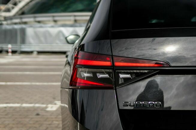 Škoda Superb VAT 23 / Webasto / Hak / Full Asystenci / Canton