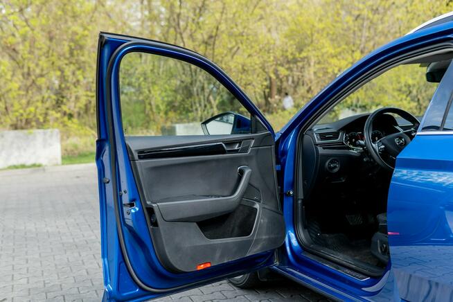 Škoda Superb DCC / VAT 23% / Canton / Asystenci / Hak / Webasto