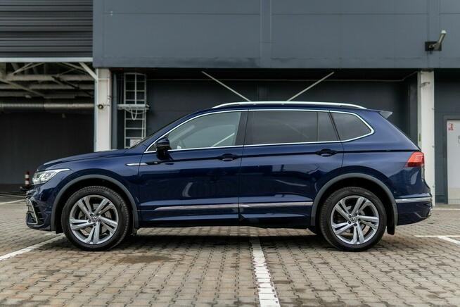 Volkswagen Tiguan Allspace R-line / Full asystenci / Webasto / Hak / 7 miejsc / IQ Lights