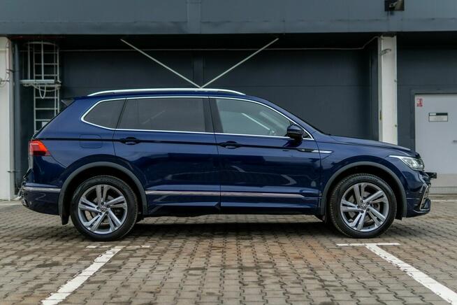 Volkswagen Tiguan Allspace R-line / Full asystenci / Webasto / Hak / 7 miejsc / IQ Lights