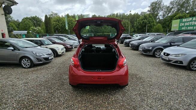 Peugeot 208 navi, PDC