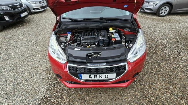 Peugeot 208 navi, PDC